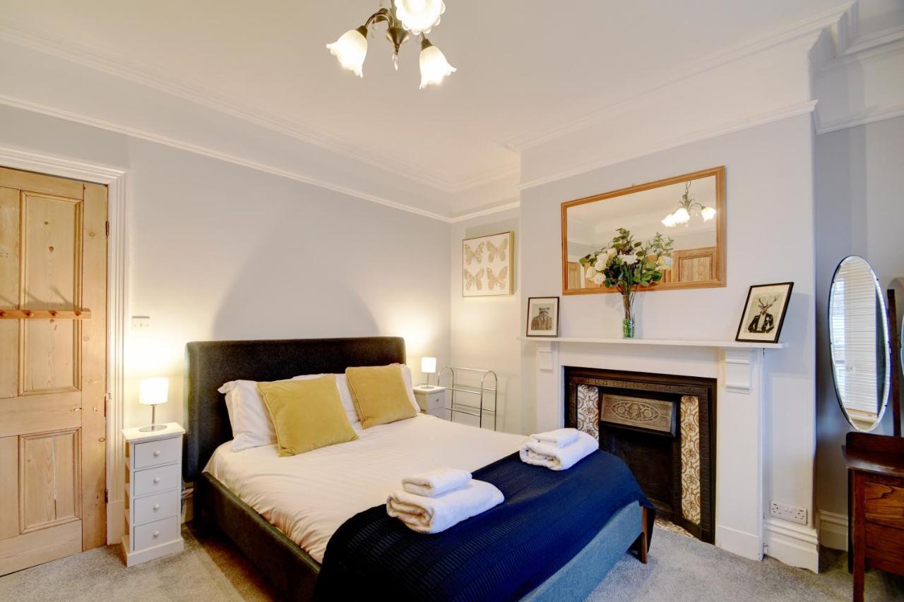 Spacious Victorian Townhouse Near Hcc With Off Street Parking Harrogate Ngoại thất bức ảnh